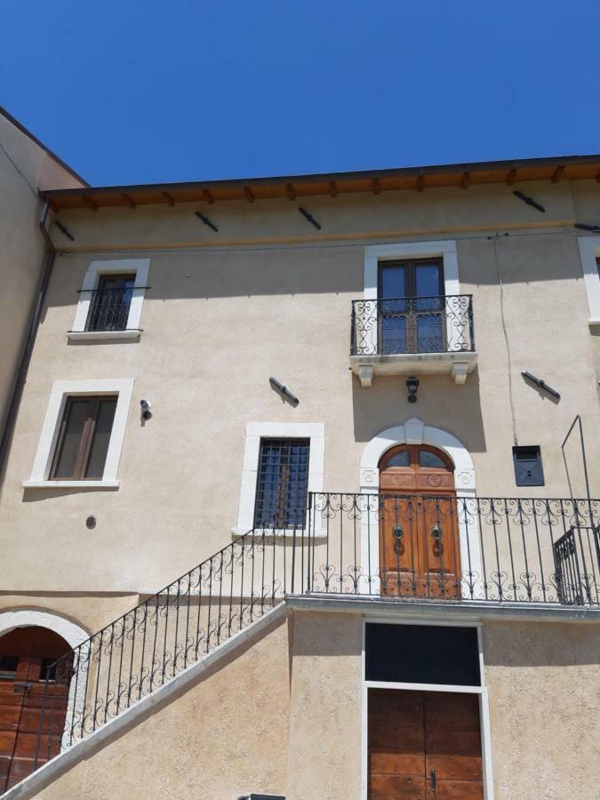 Casa Iacobucci Villa Fagnano Alto ภายนอก รูปภาพ